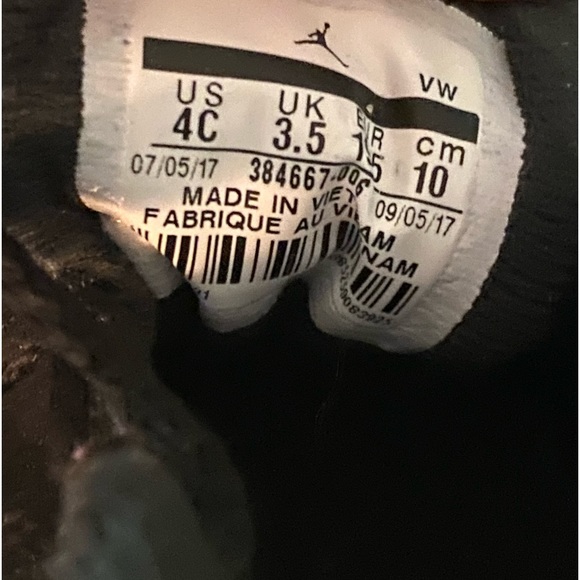 Toddler Nike Air Jordan’s - Picture 4 of 4